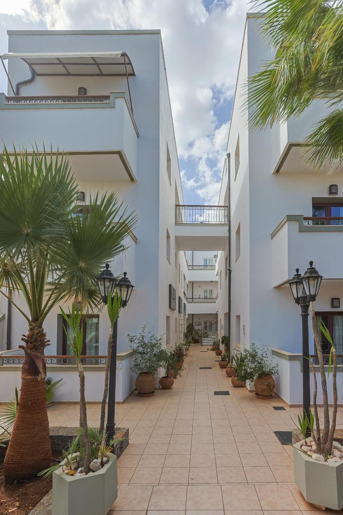 Bella Elena By Estia Lejlighedshotel Malia Eksteriør billede